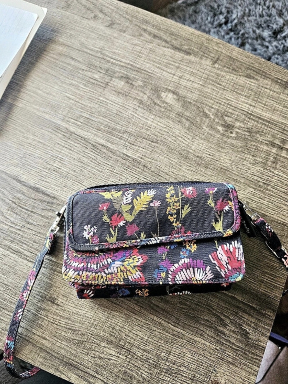Vera Bradley Magnetic Closure Wallet Floral Black & Multicolor